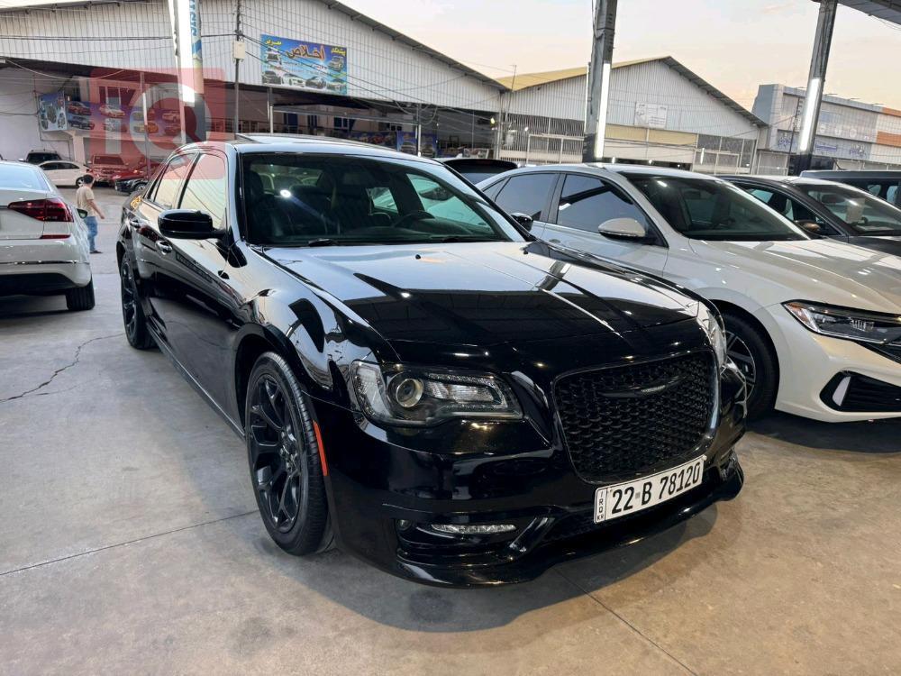 كرايسلر 300